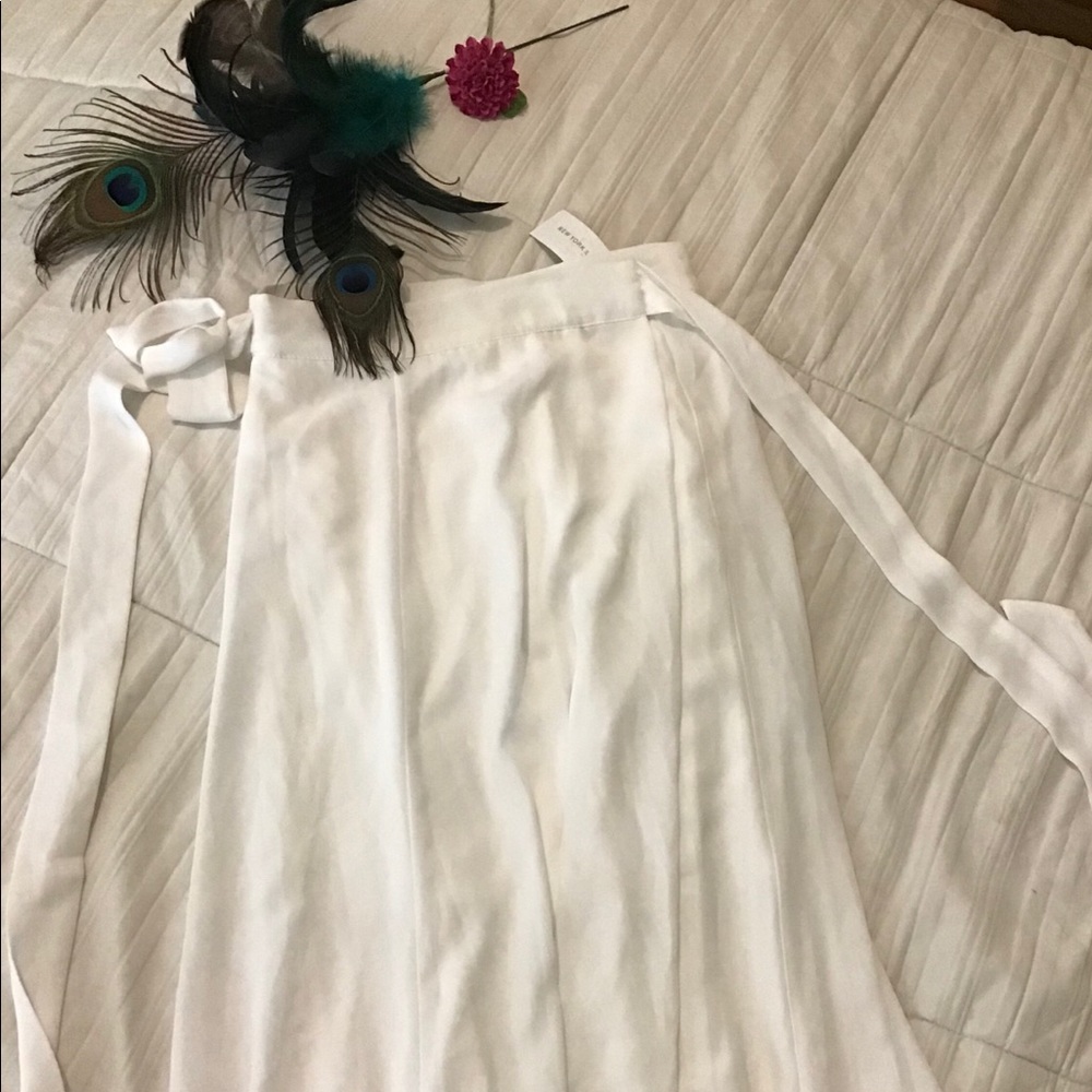 Long double layered white wrap skirt NWT